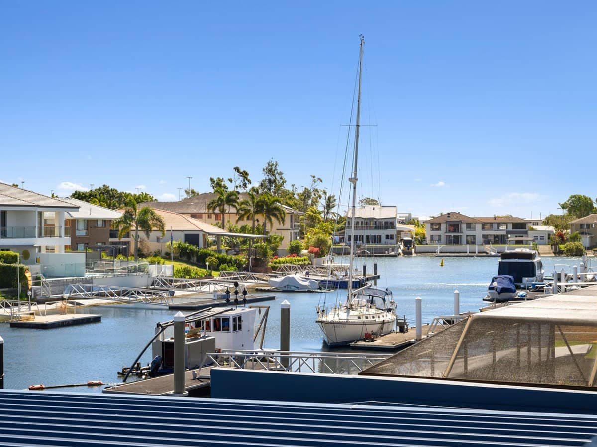 6 Bulolo Avenue, Runaway Bay - Thumbnail 5