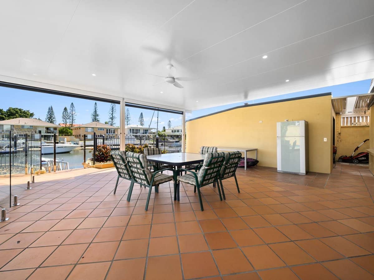 6 Bulolo Avenue, Runaway Bay - Thumbnail 26