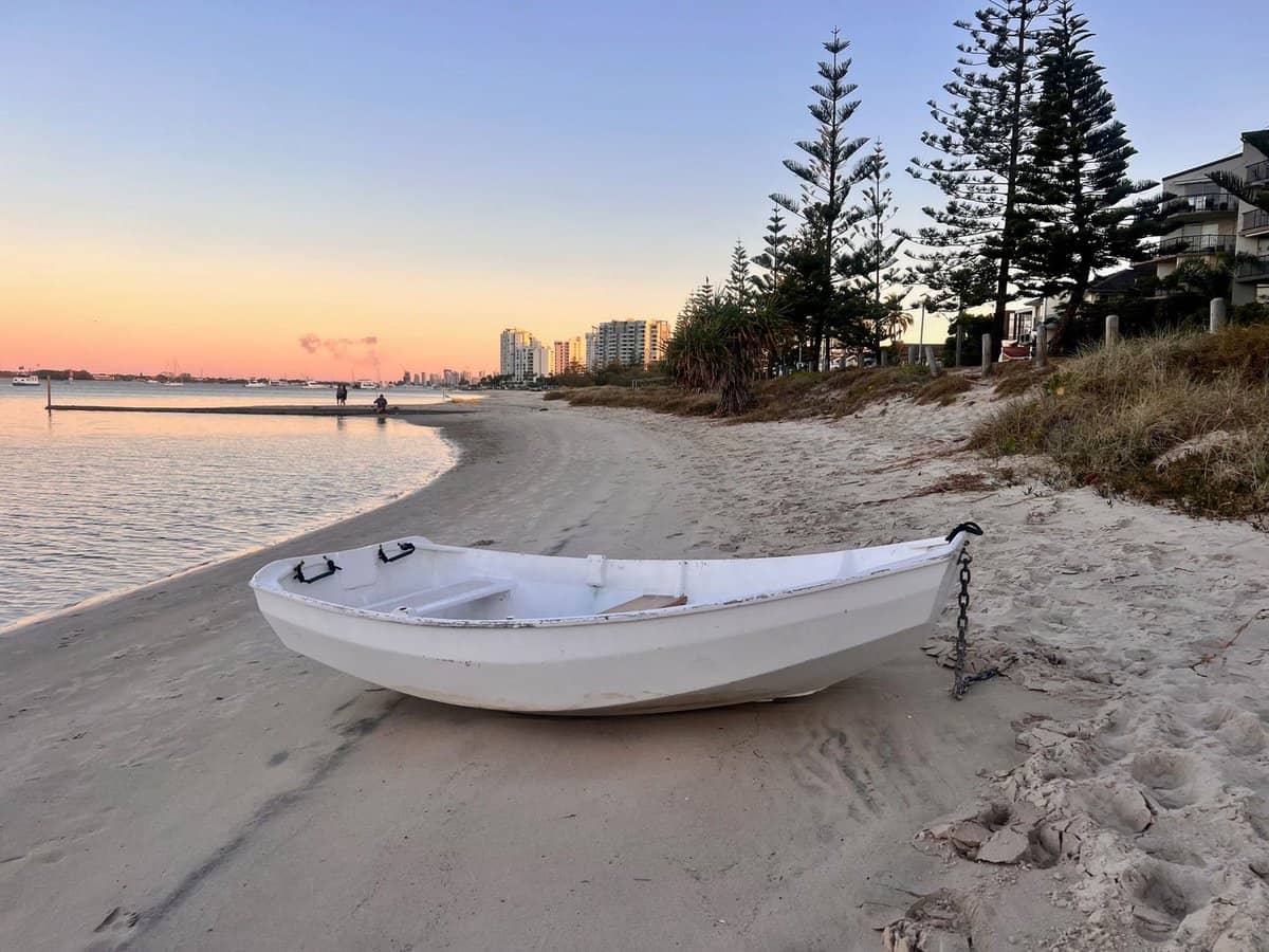 360 Marine Parade, Labrador - Thumbnail 24