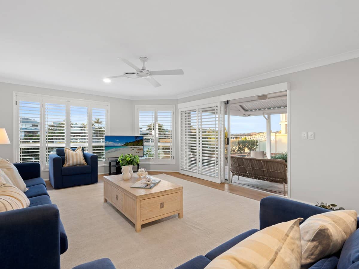 29 Limetree Parade, RUNAWAY BAY - Thumbnail 21