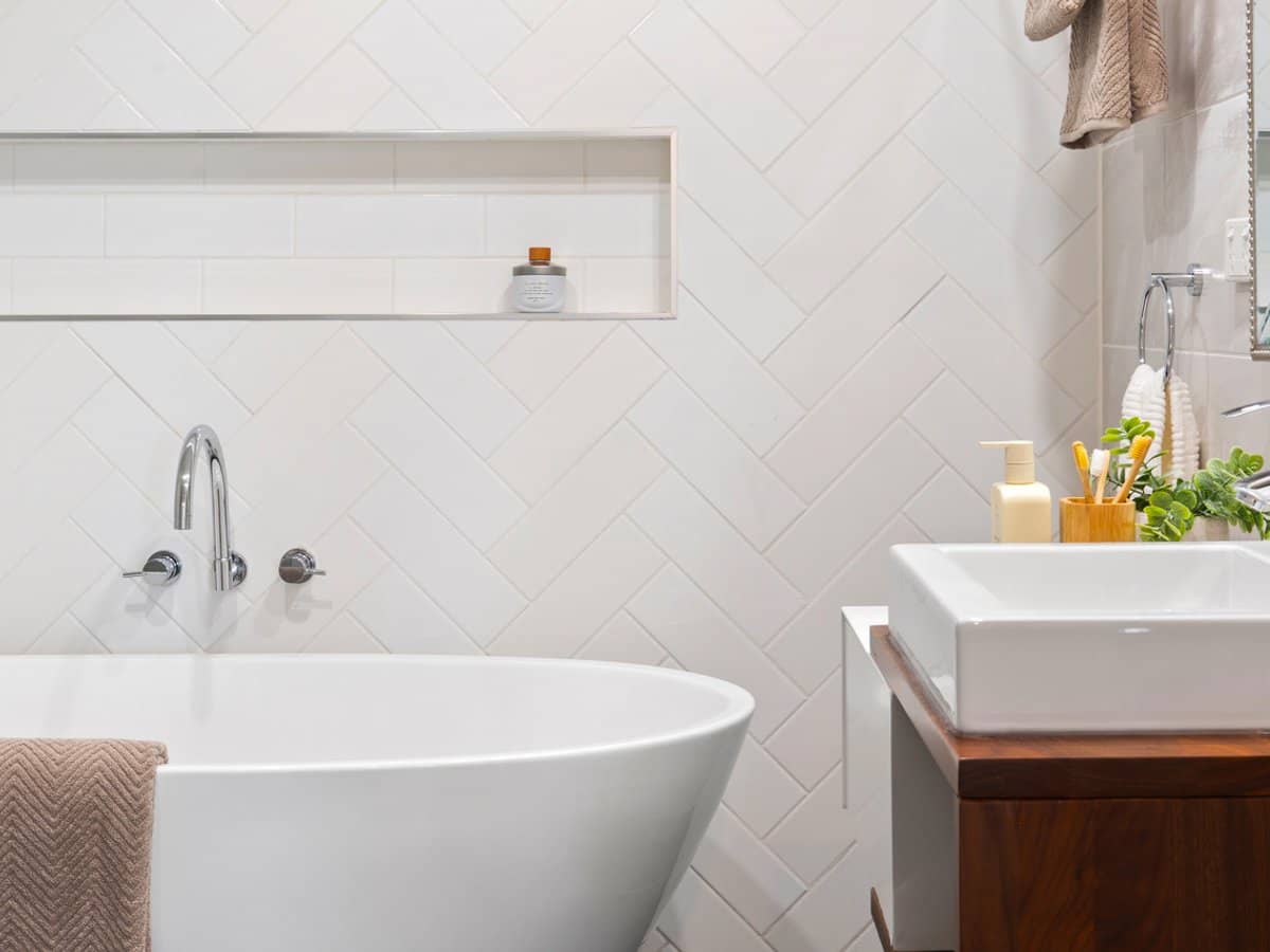 29 Limetree Parade, RUNAWAY BAY - Thumbnail 30