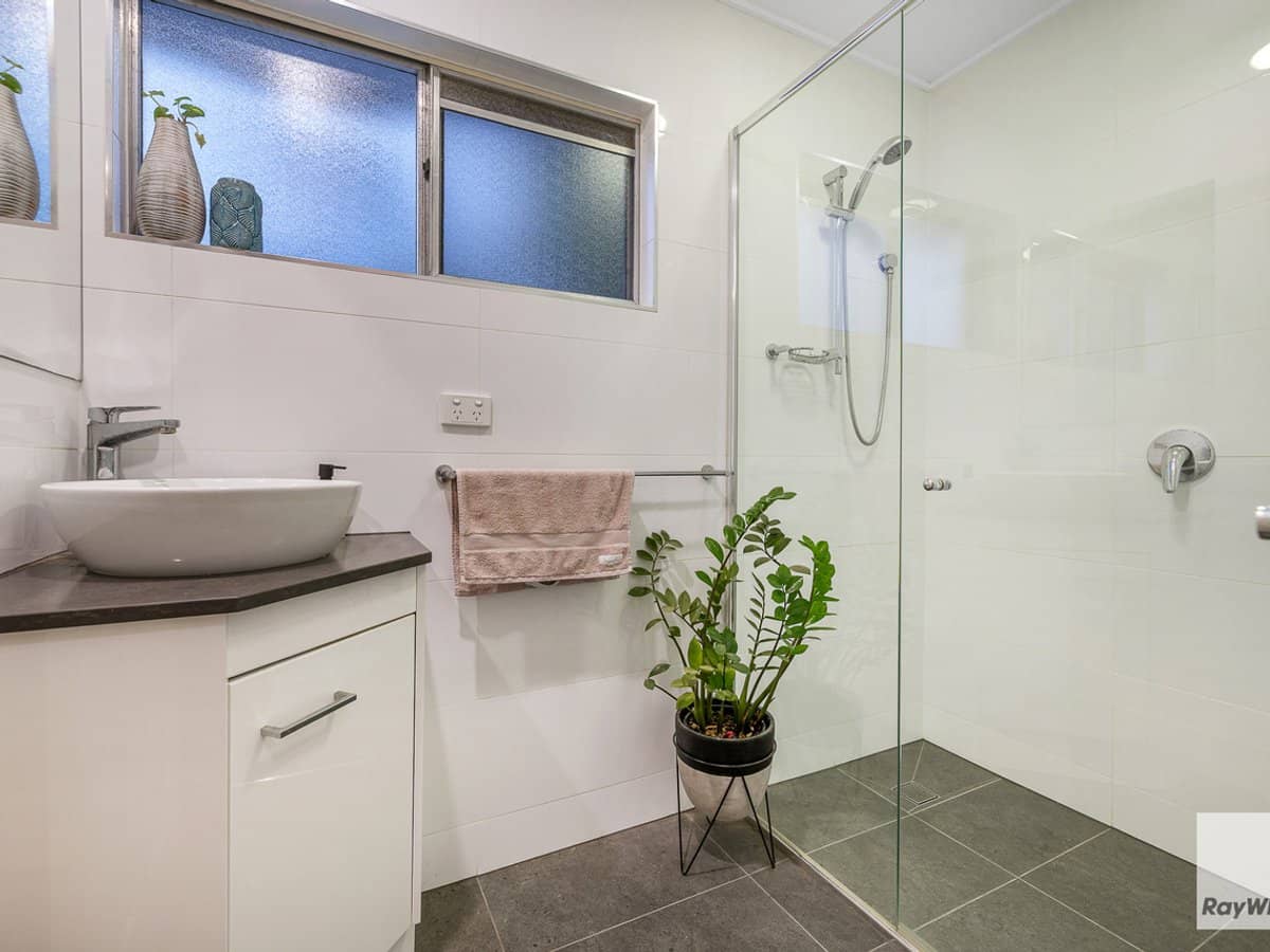 35 Wentworth Drive, CAPALABA - Thumbnail 9