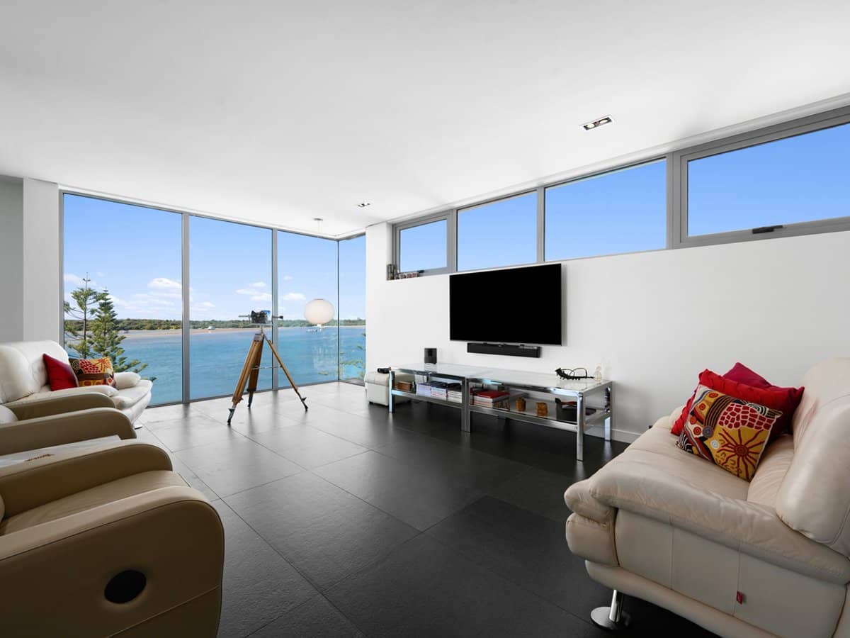 446 Marine Parade, Biggera Waters - Thumbnail 8