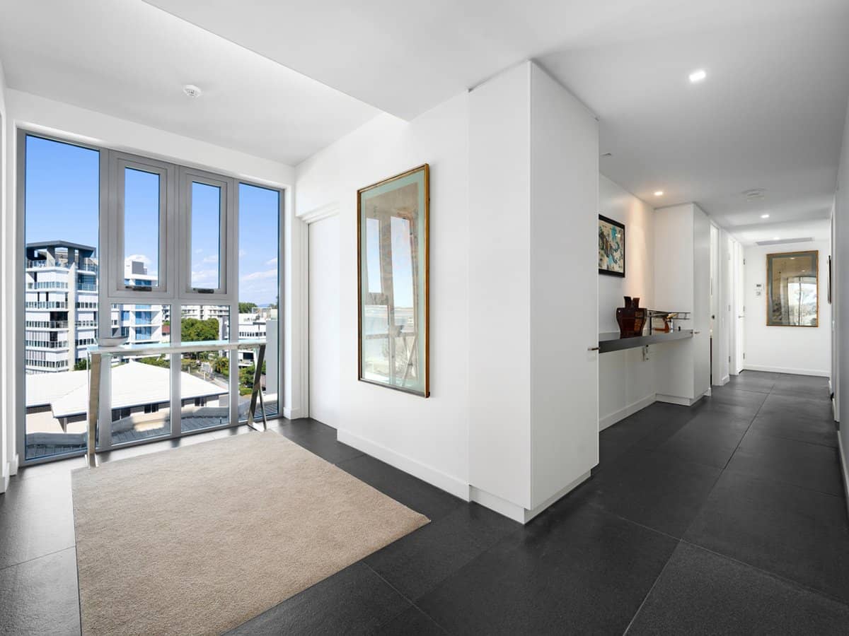 446 Marine Parade, Biggera Waters - Thumbnail 15