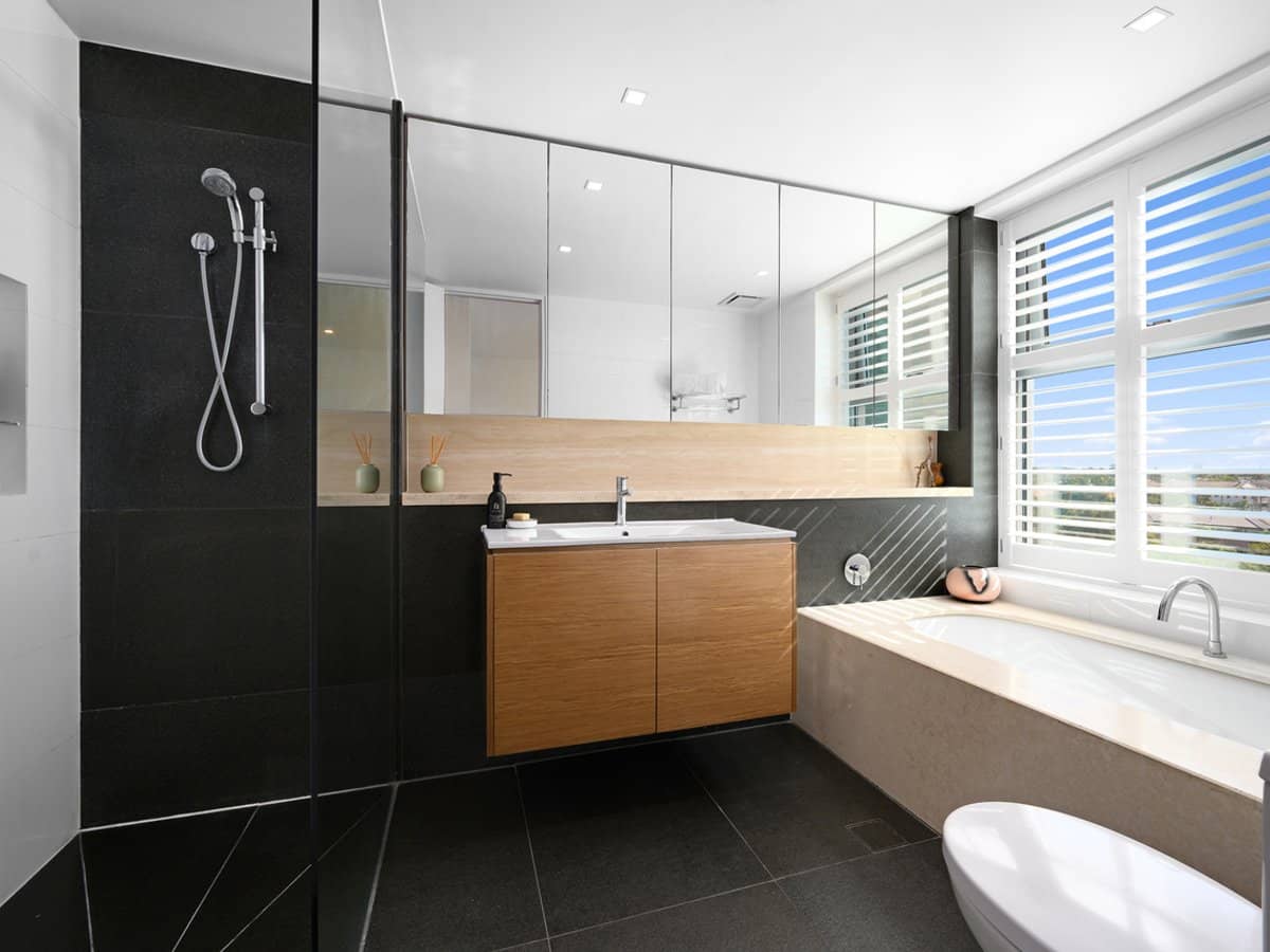 446 Marine Parade, Biggera Waters - Thumbnail 18