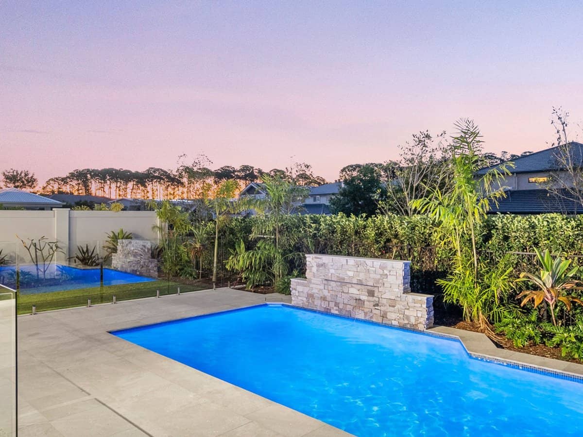 1919 Sunningdale Court, SANCTUARY COVE - Thumbnail 16