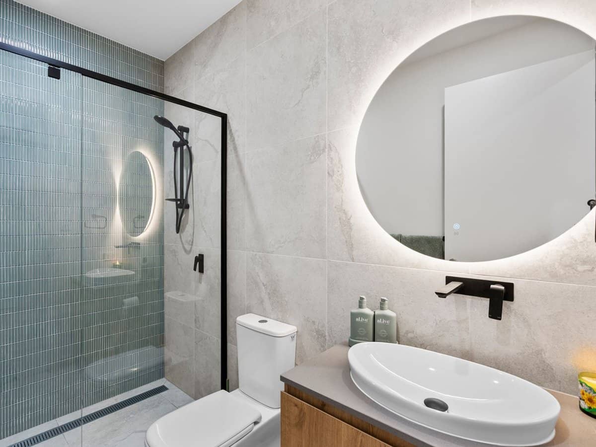 1919 Sunningdale Court, SANCTUARY COVE - Thumbnail 22