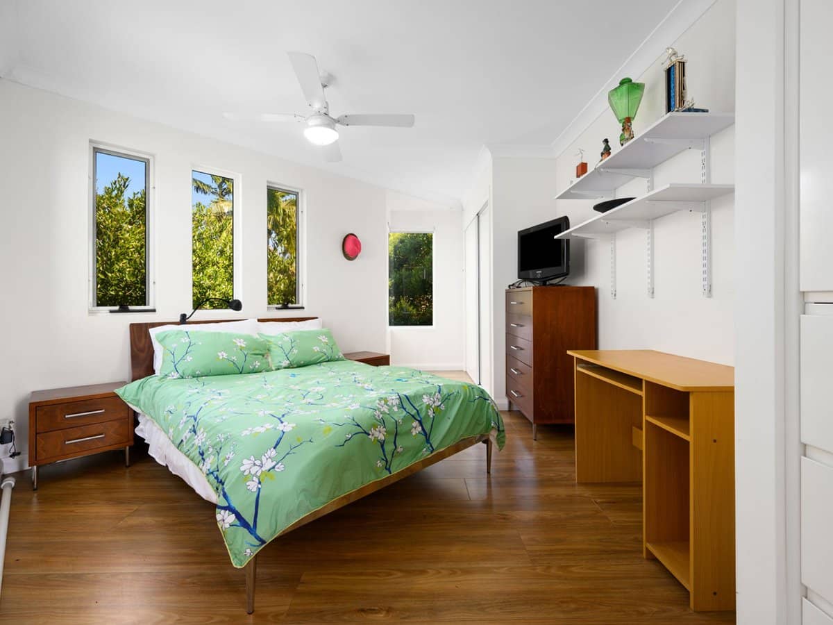 17 Thelma Avenue, BIGGERA WATERS - Thumbnail 14