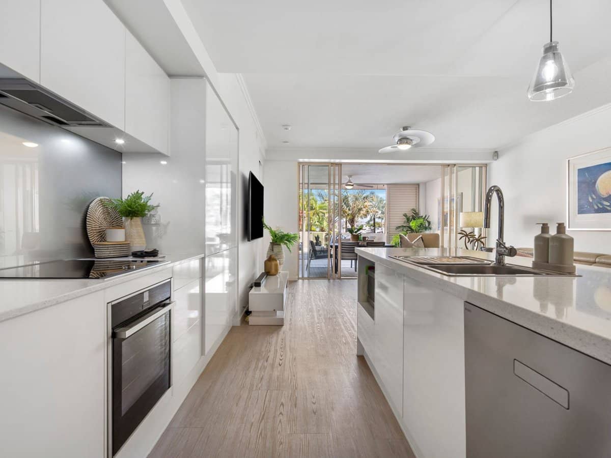 1 Rialto Quay Drive, Hope Island - Thumbnail 17