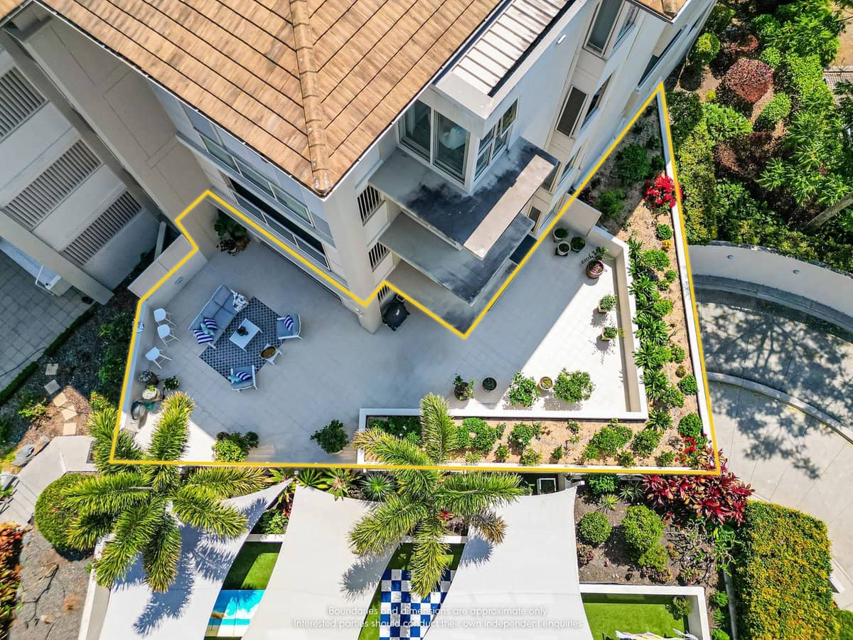 1 Rialto Quay Drive, Hope Island - Thumbnail 21