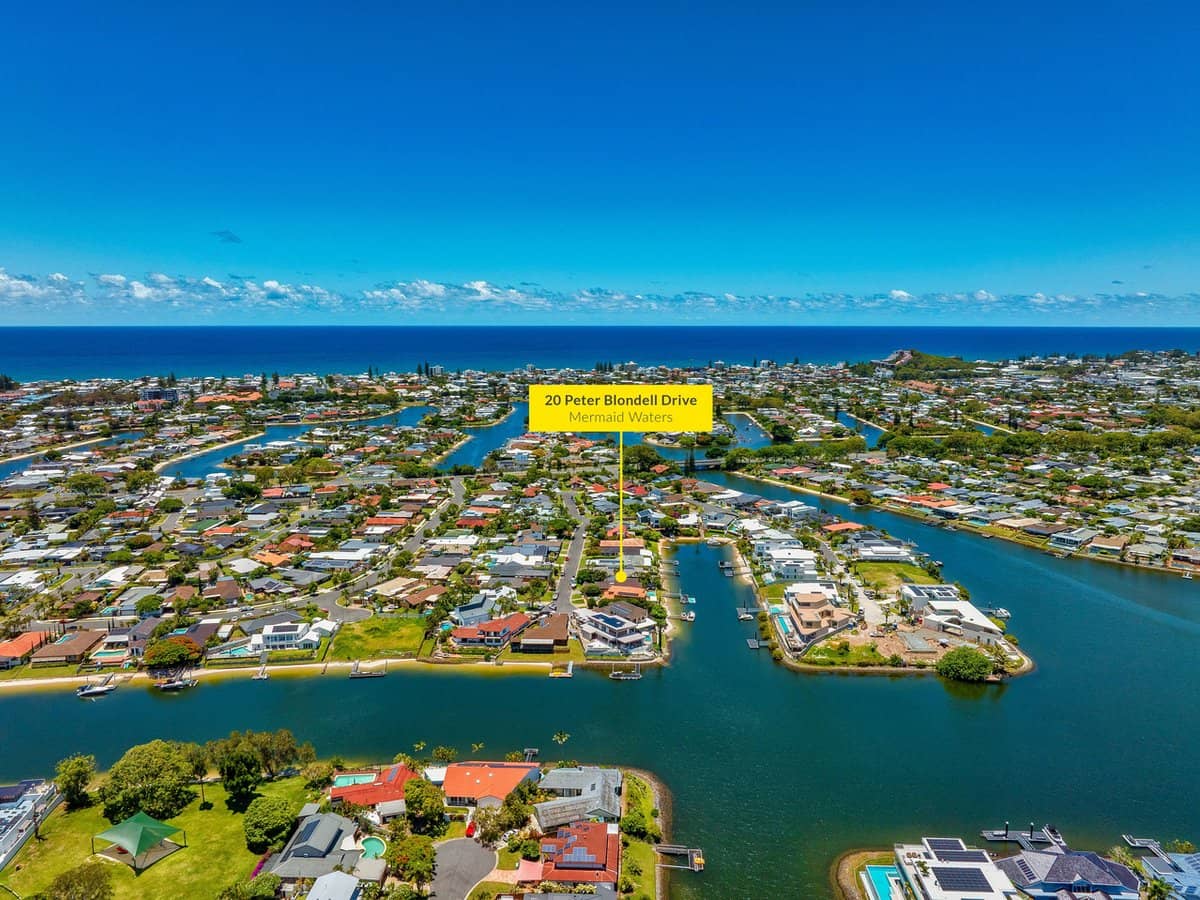 20 Peter Blondell Drive, MERMAID WATERS - Thumbnail 3