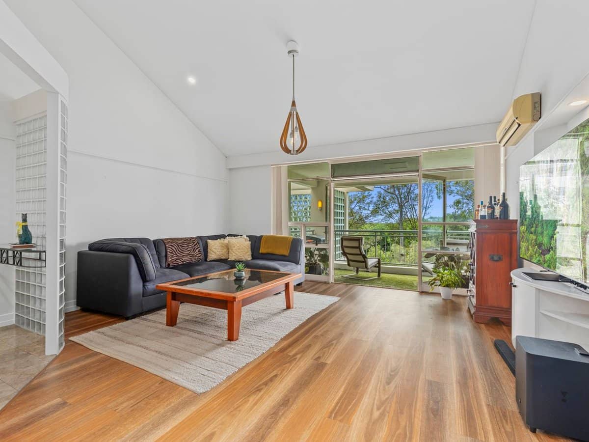 76-80 Chichester Drive, ARUNDEL - Thumbnail 2