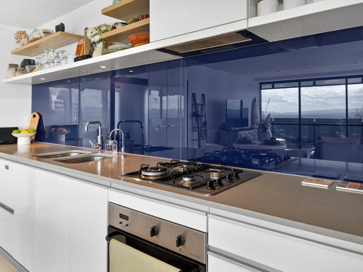 9 Ferny Avenue, Surfers Paradise - Thumbnail 14