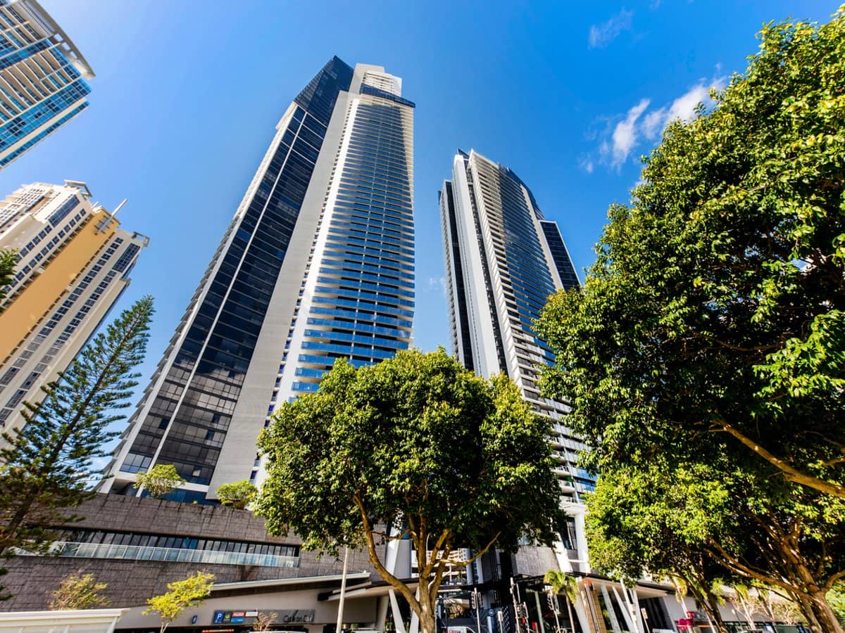 9 Ferny Avenue, Surfers Paradise - Thumbnail 21