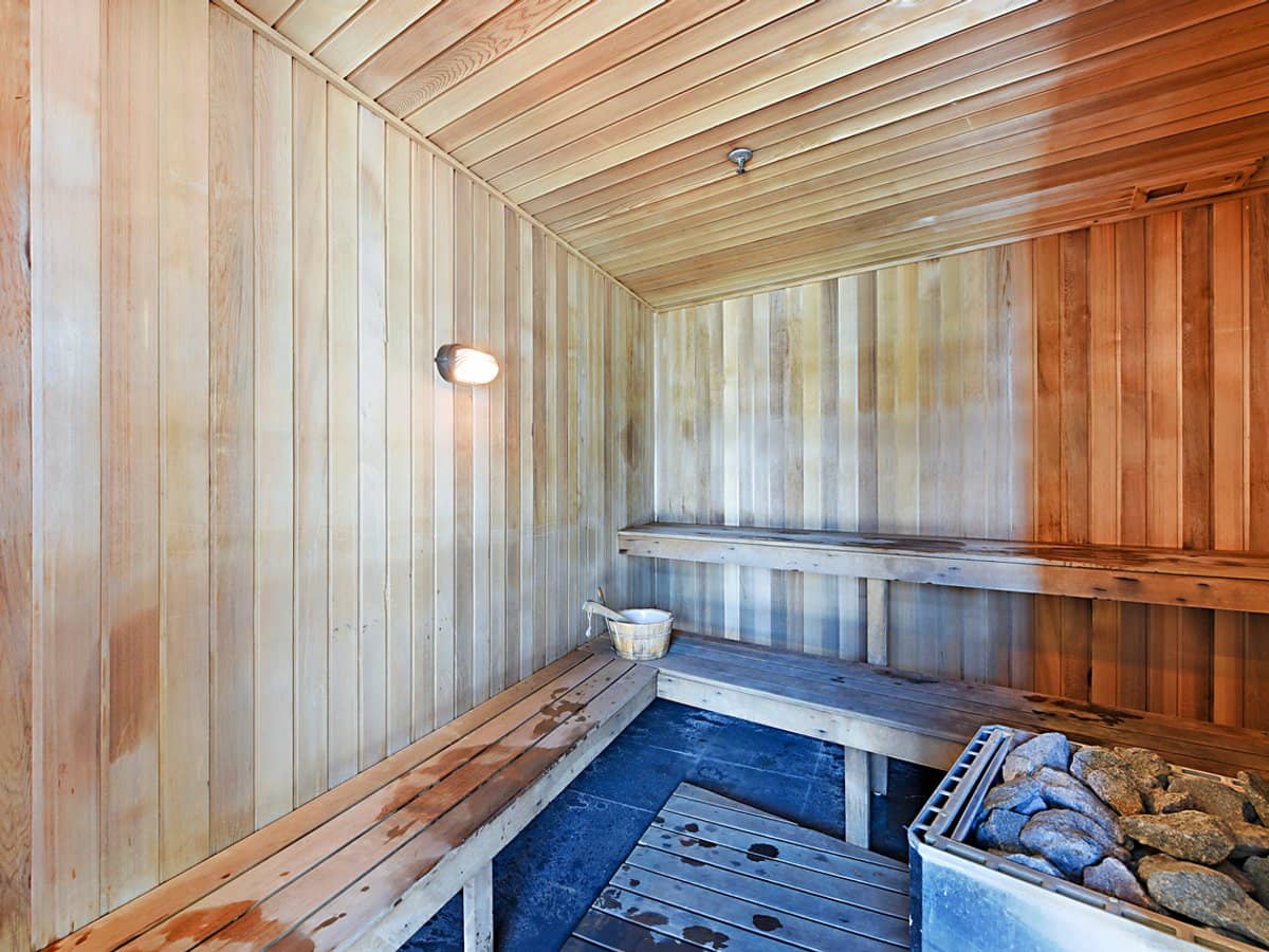 9 Ferny Avenue, Surfers Paradise - Thumbnail 33