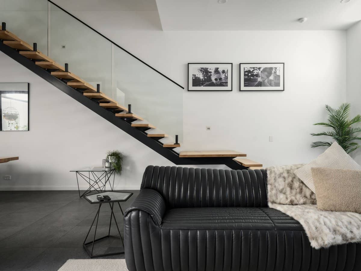 19 River Vista Way, Paradise Point - Thumbnail 1