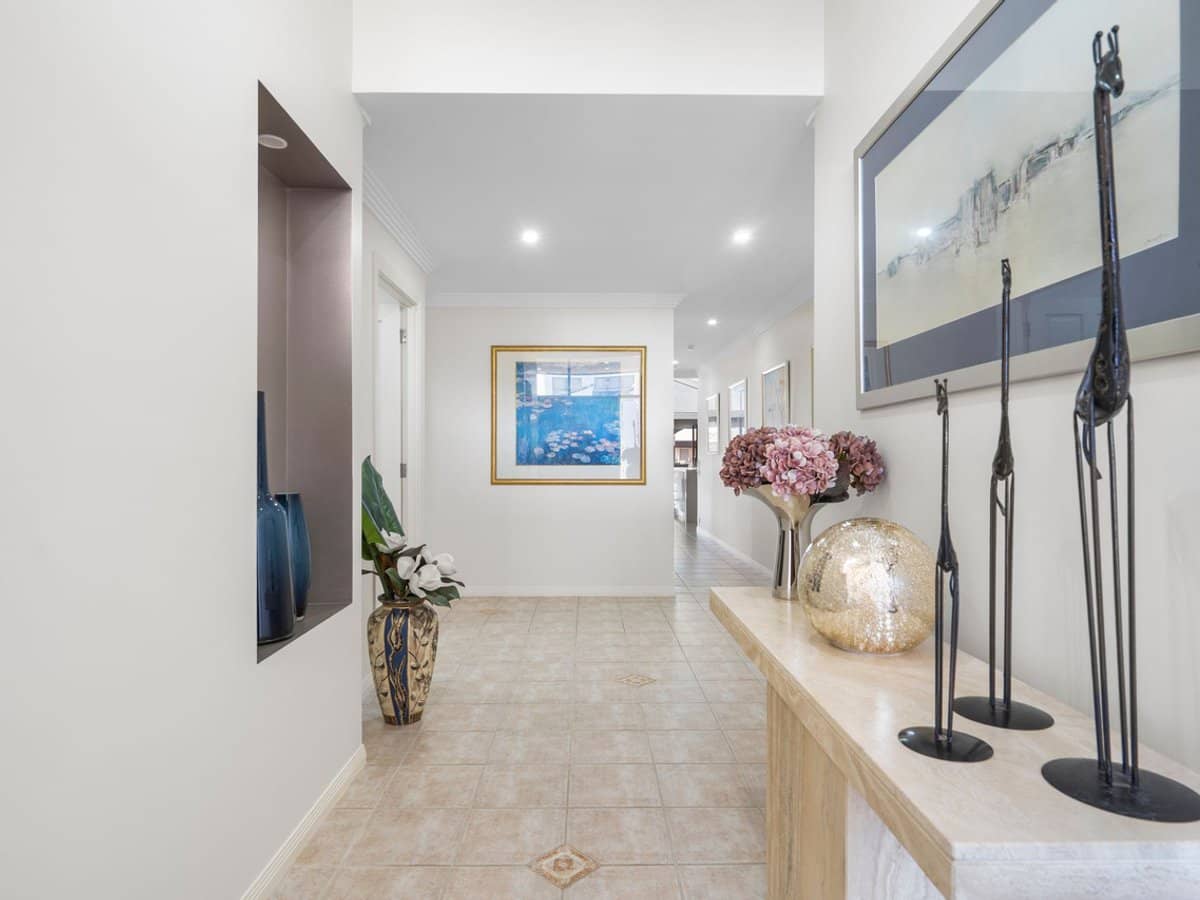 41 Tradewinds Avenue, Paradise Point - Thumbnail 4