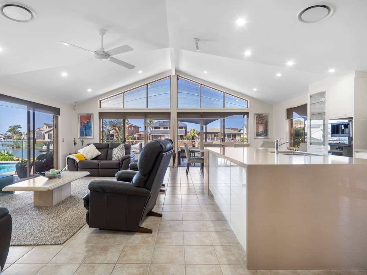 41 Tradewinds Avenue, Paradise Point - Thumbnail 5