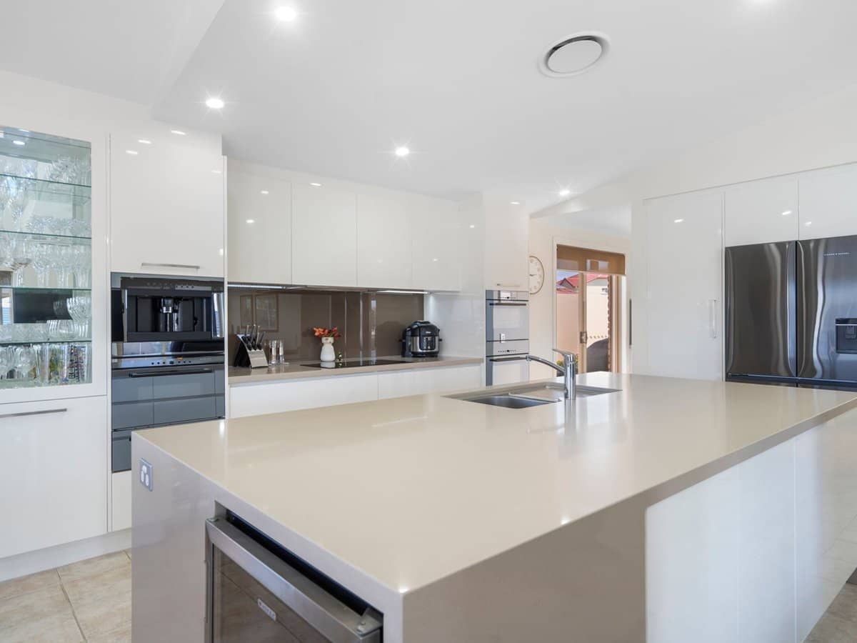 41 Tradewinds Avenue, Paradise Point - Thumbnail 7