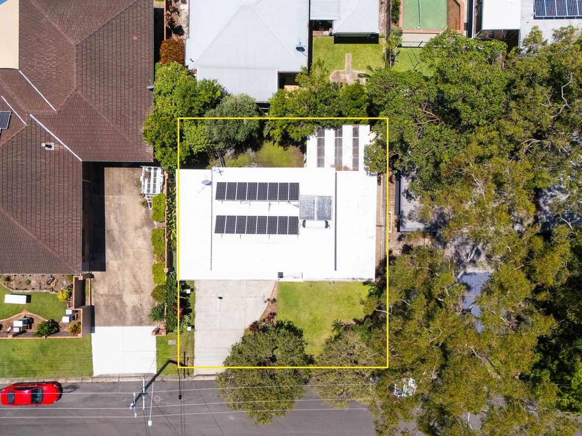 3 Fourth Avenue, LABRADOR - Thumbnail 12