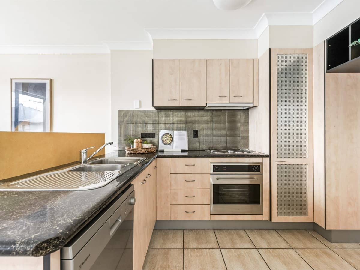 106 Swan Street, GORDON PARK - Thumbnail 9