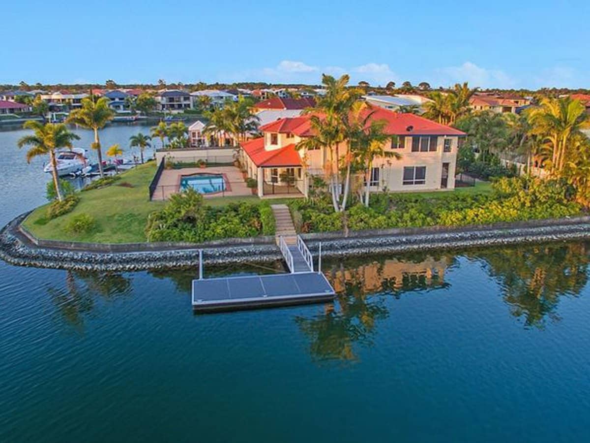 26 Sabrina Avenue, HELENSVALE - Thumbnail 2