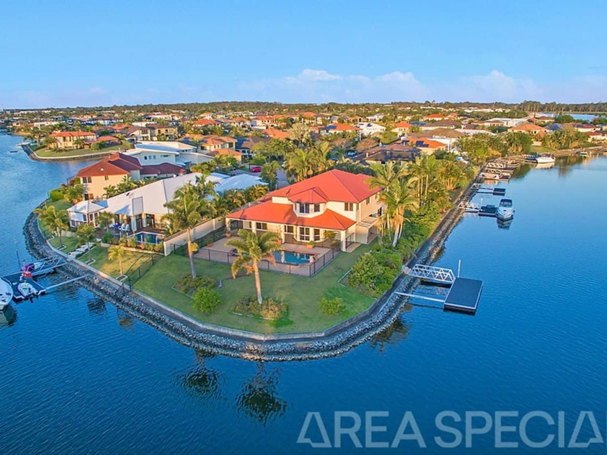 26 Sabrina Avenue, HELENSVALE - Thumbnail 1