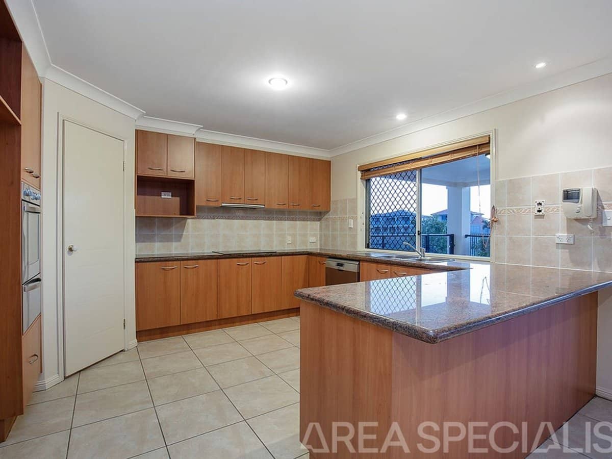 26 Sabrina Avenue, HELENSVALE - Thumbnail 8