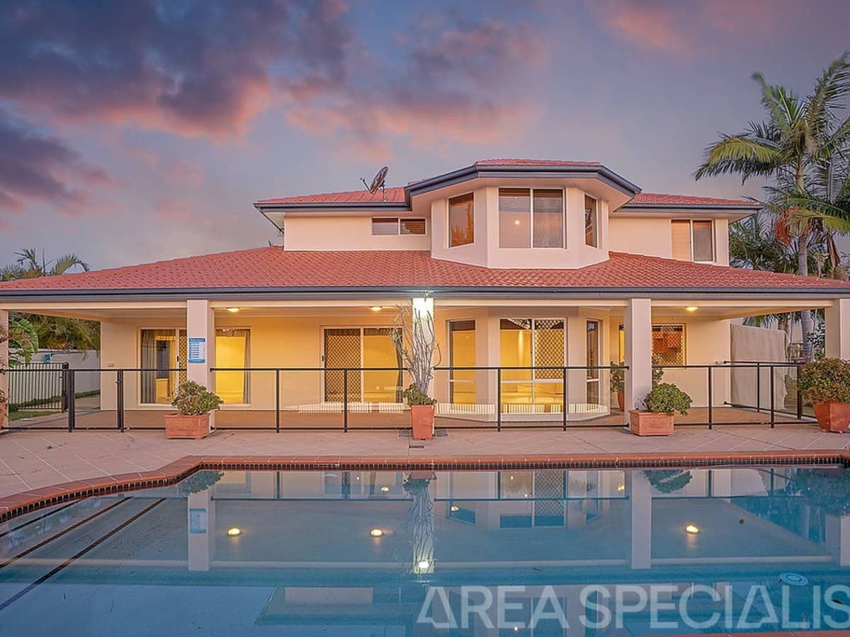 26 Sabrina Avenue, HELENSVALE - Thumbnail 27