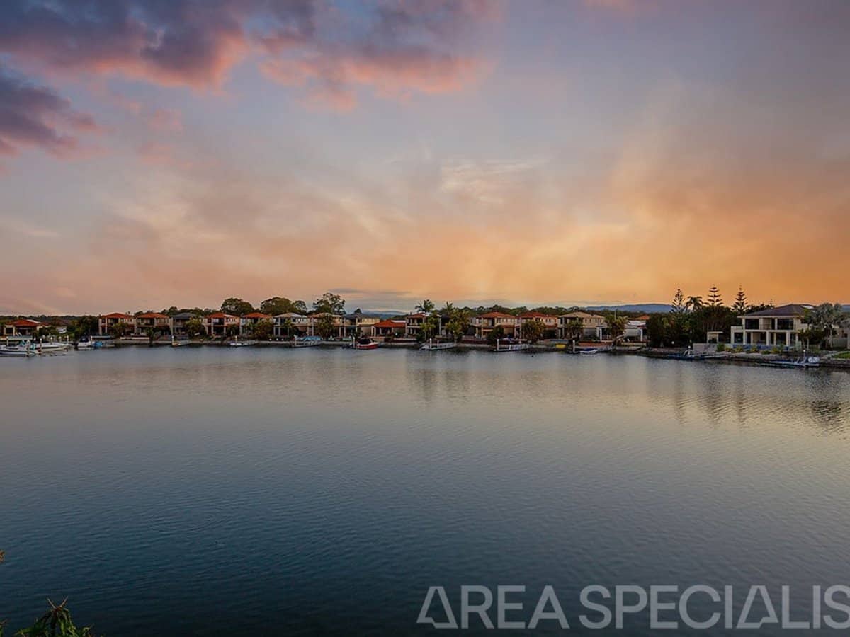 26 Sabrina Avenue, HELENSVALE - Thumbnail 35