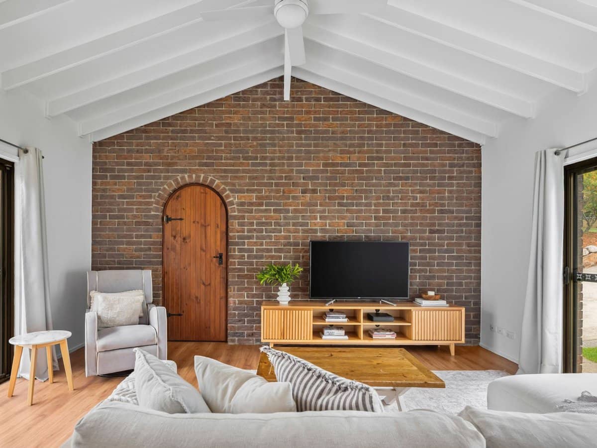 19 Whitian Drive, CARRARA - Thumbnail 6