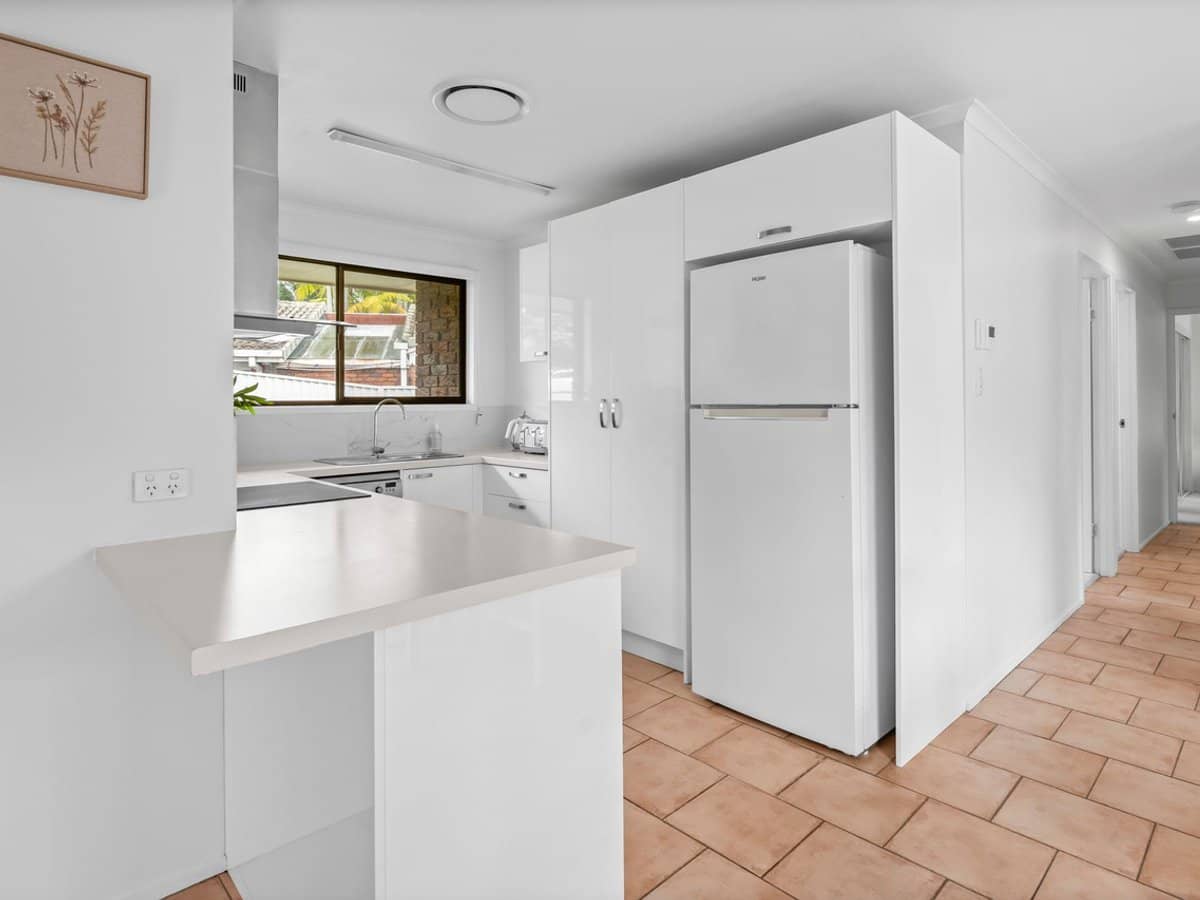 19 Whitian Drive, CARRARA - Thumbnail 12