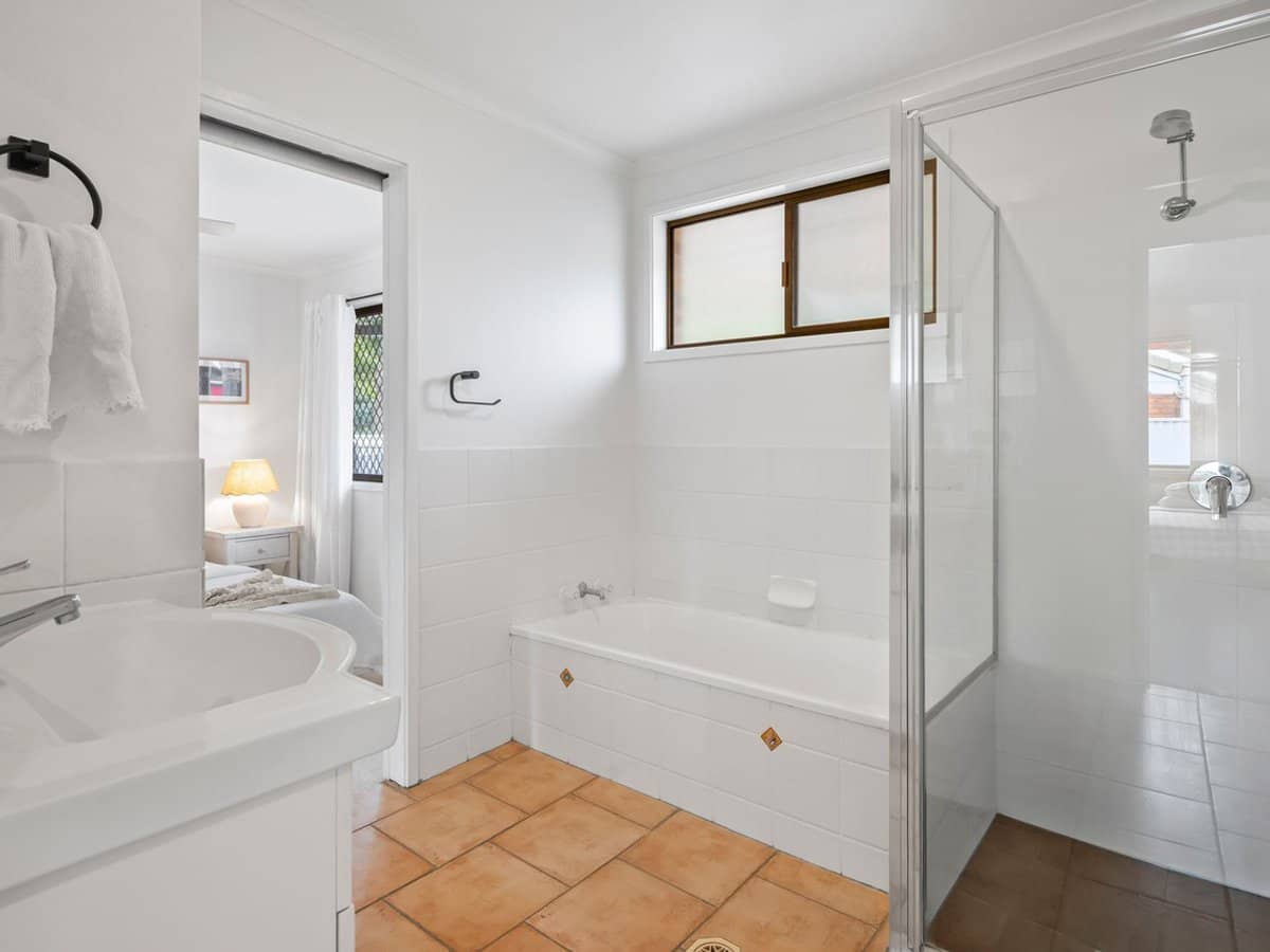 19 Whitian Drive, CARRARA - Thumbnail 19