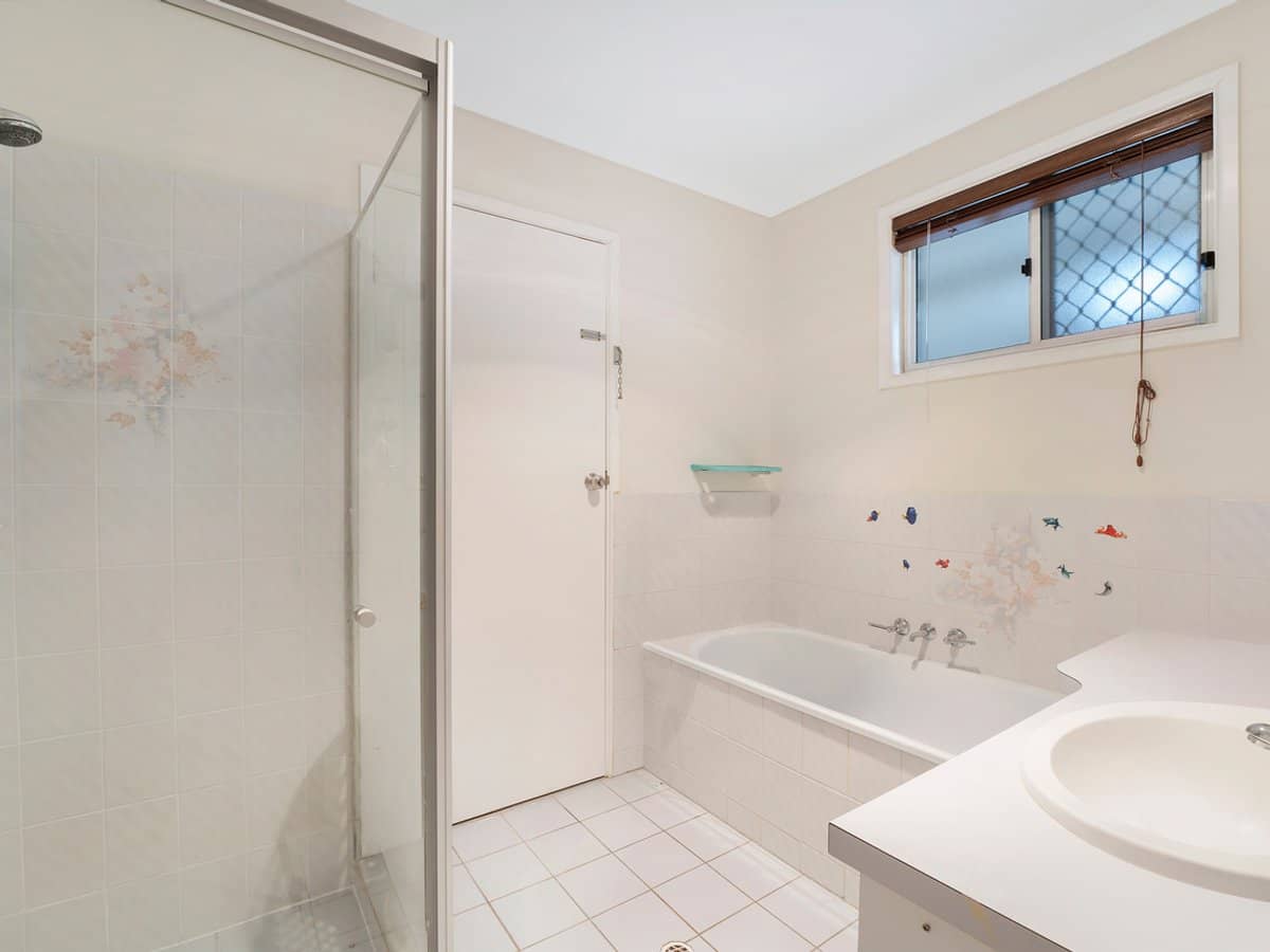 68 Buchanan Road, MORAYFIELD - Thumbnail 8