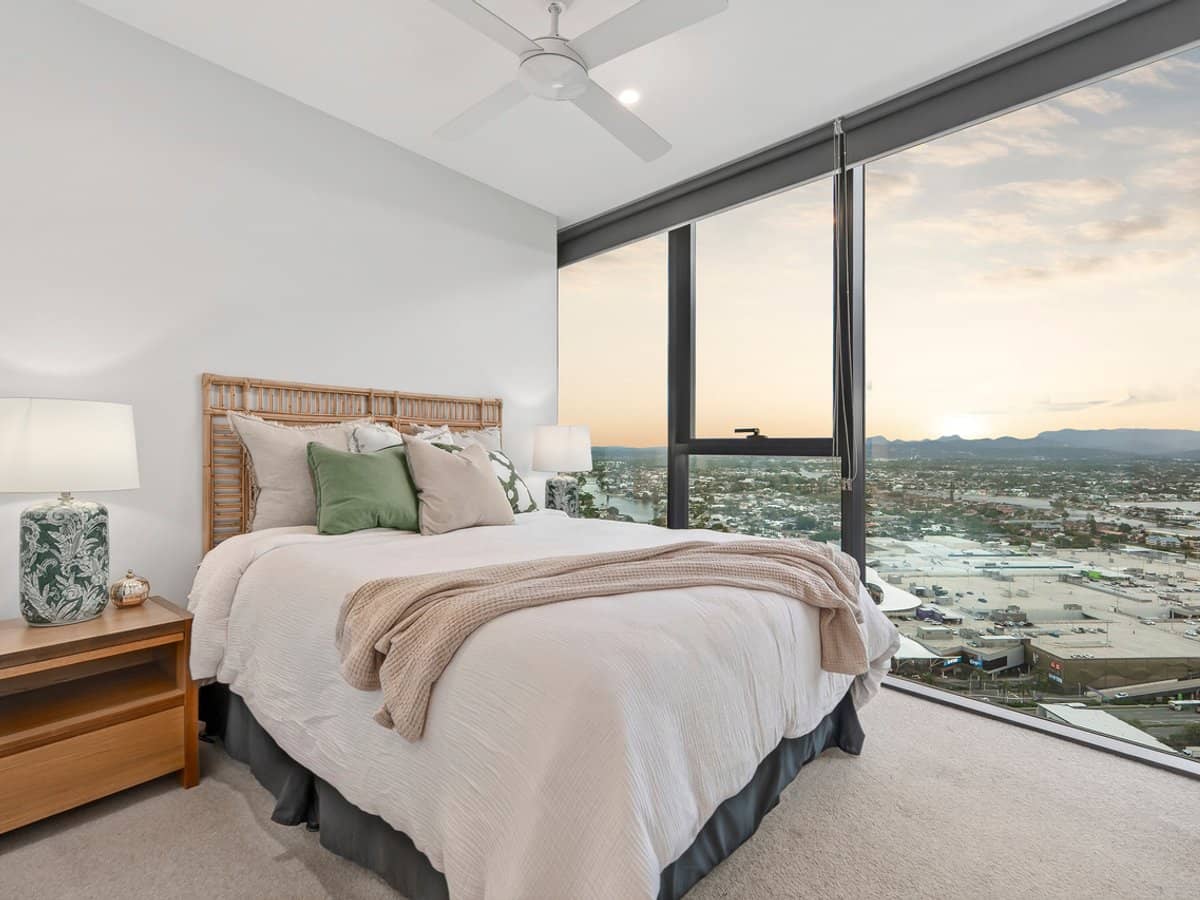 5 The Darling Avenue, BROADBEACH - Thumbnail 9