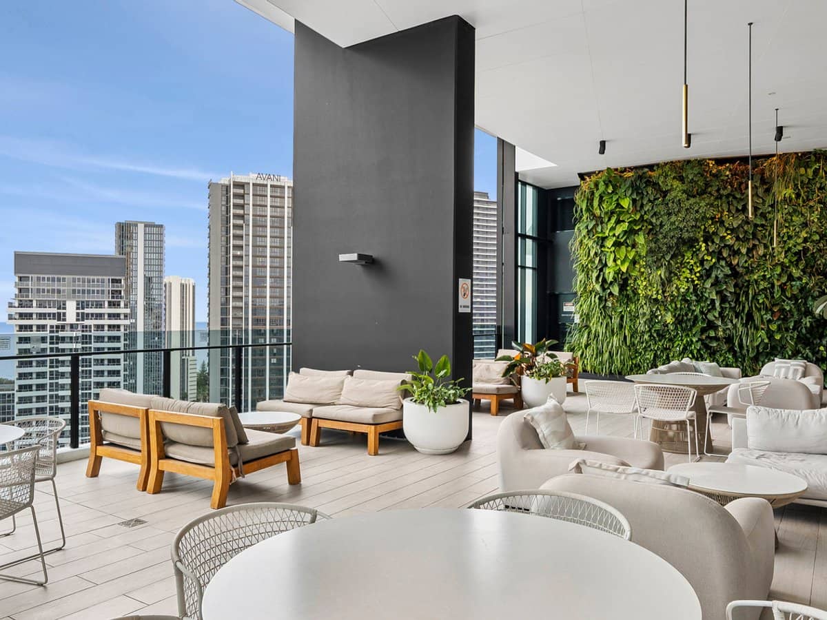 5 The Darling Avenue, BROADBEACH - Thumbnail 14