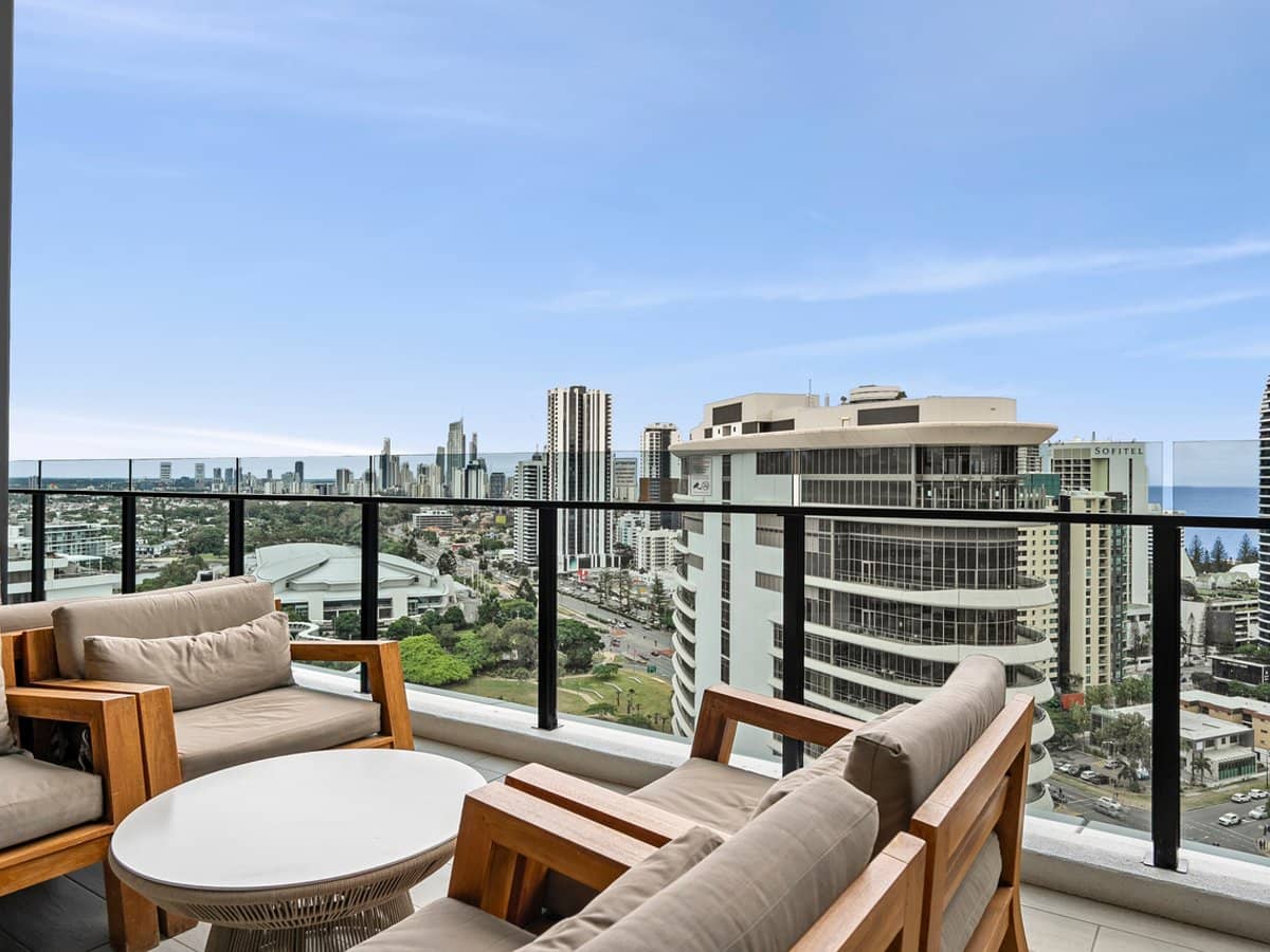 5 The Darling Avenue, BROADBEACH - Thumbnail 16