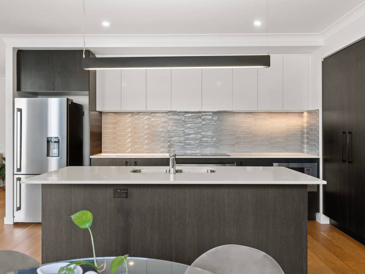 26 Pelion Street, BRIDGEMAN DOWNS - Thumbnail 1