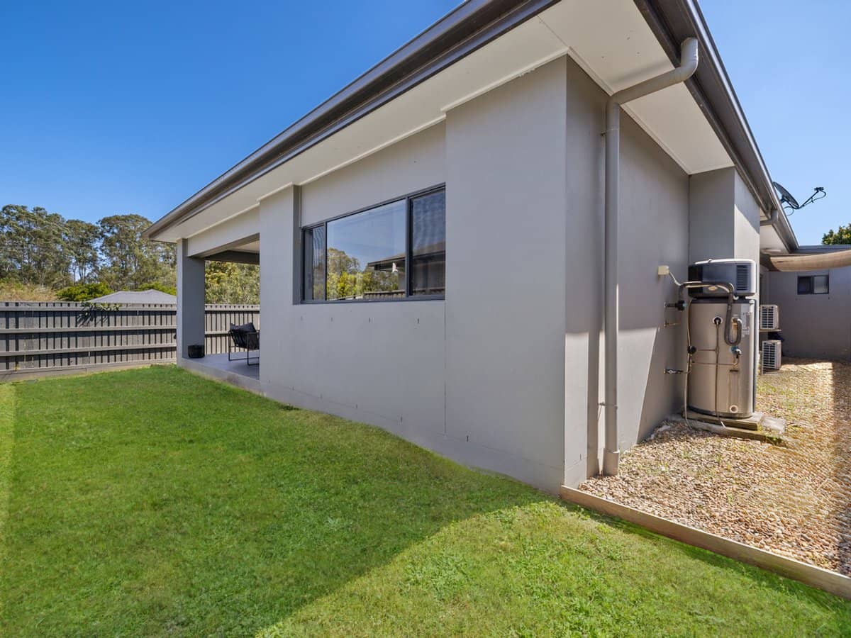 26 Pelion Street, BRIDGEMAN DOWNS - Thumbnail 12