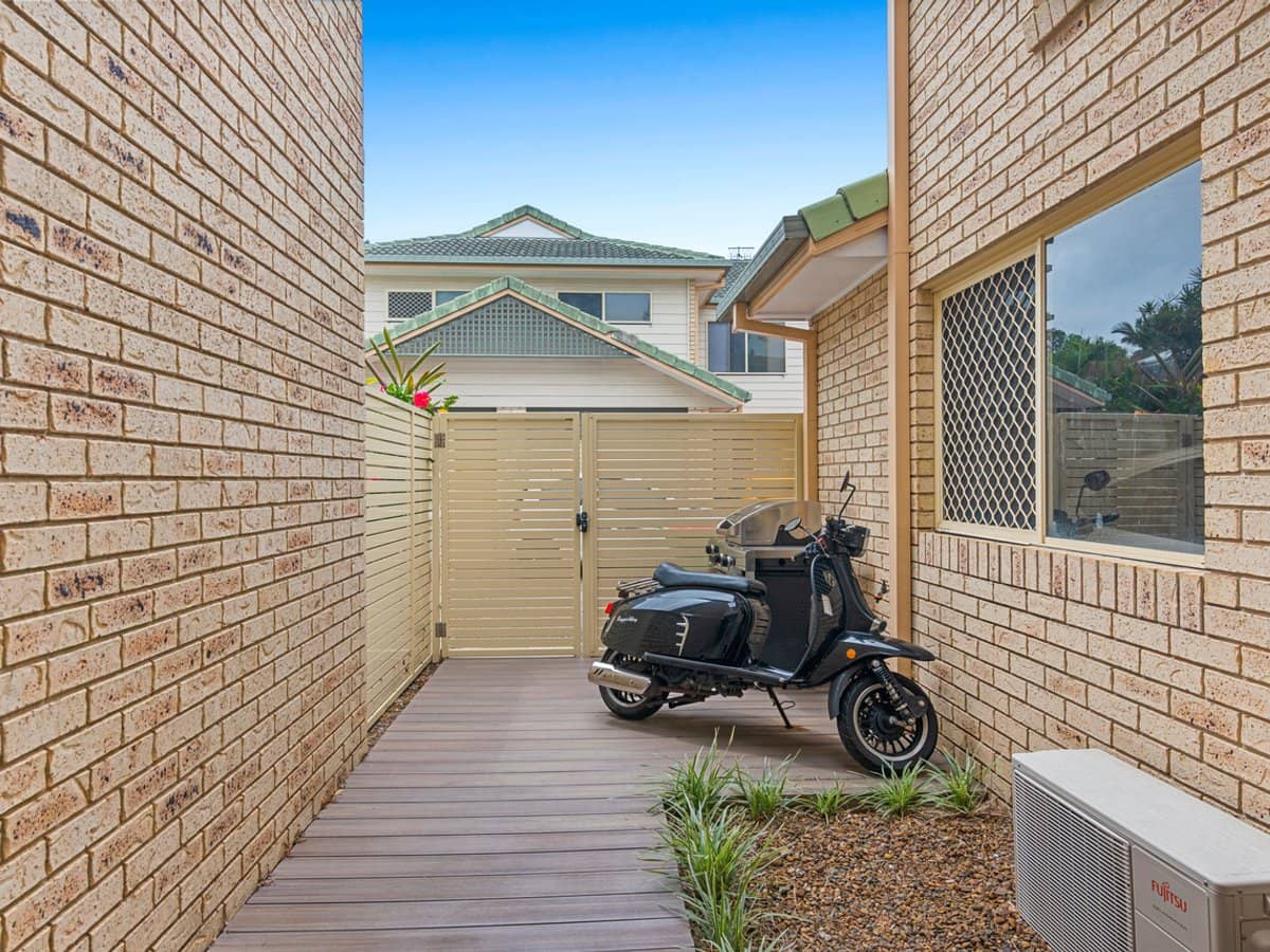 25-27 Philip Street, CURRUMBIN - Thumbnail 3