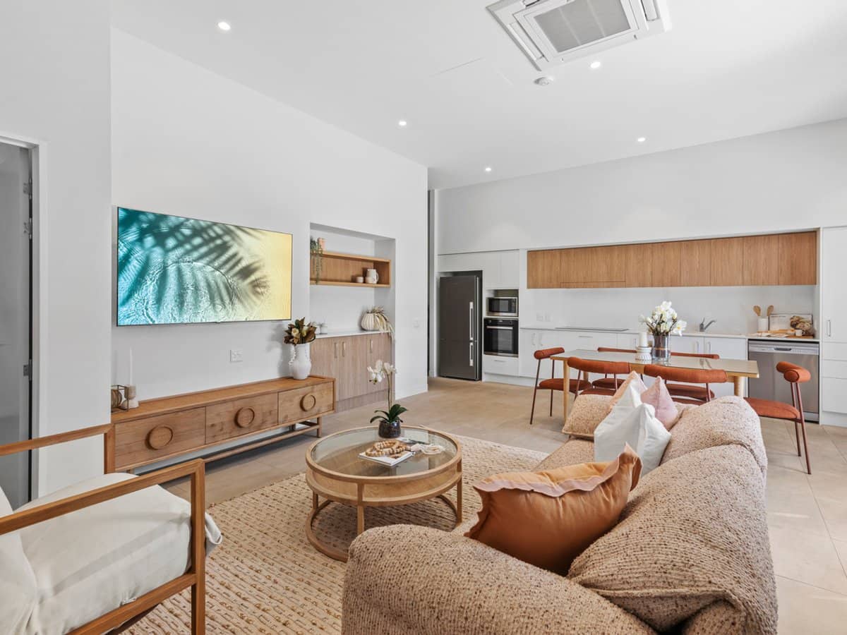 10 Elizabeth Street, TUGUN - Thumbnail 4