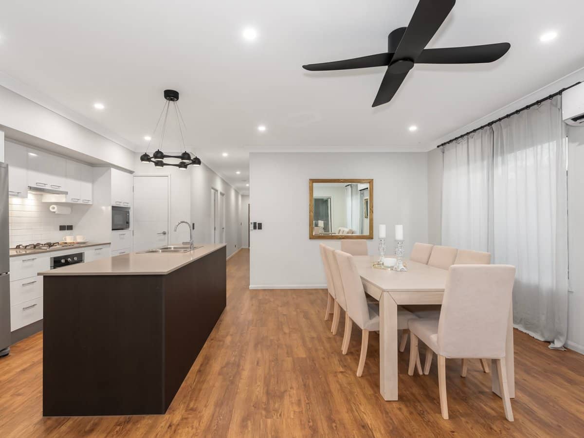 73 Girtin Circuit, PIMPAMA - Thumbnail 5