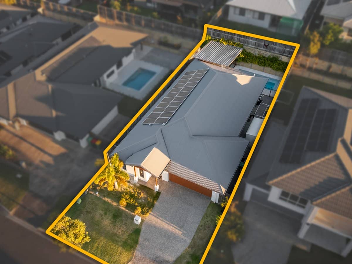 73 Girtin Circuit, PIMPAMA - Thumbnail 17