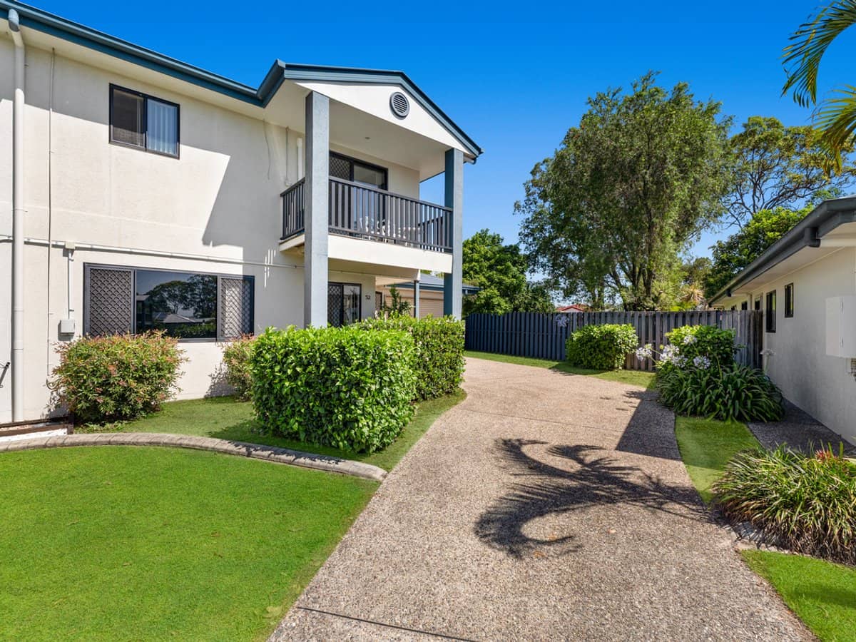 116-128 Webster Road, DECEPTION BAY - Thumbnail 1