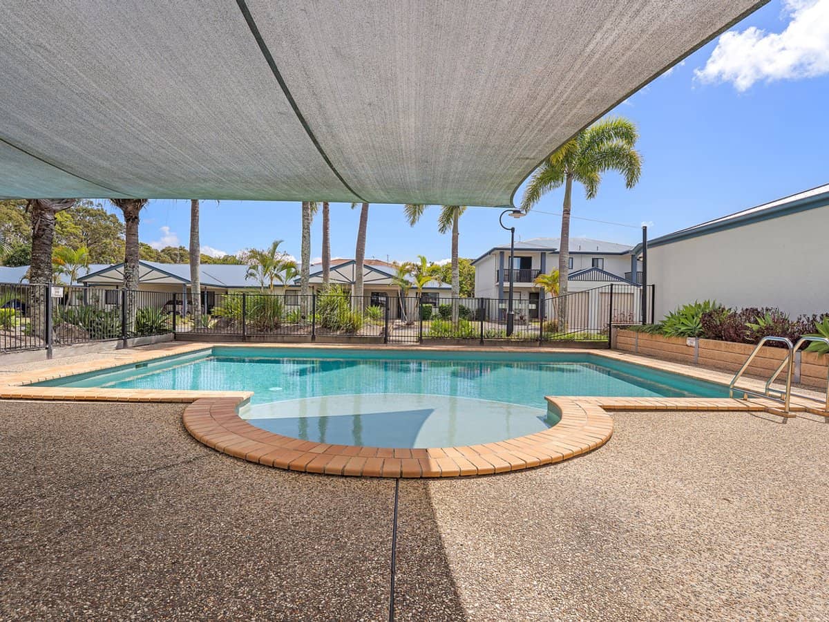 116-128 Webster Road, DECEPTION BAY - Thumbnail 2