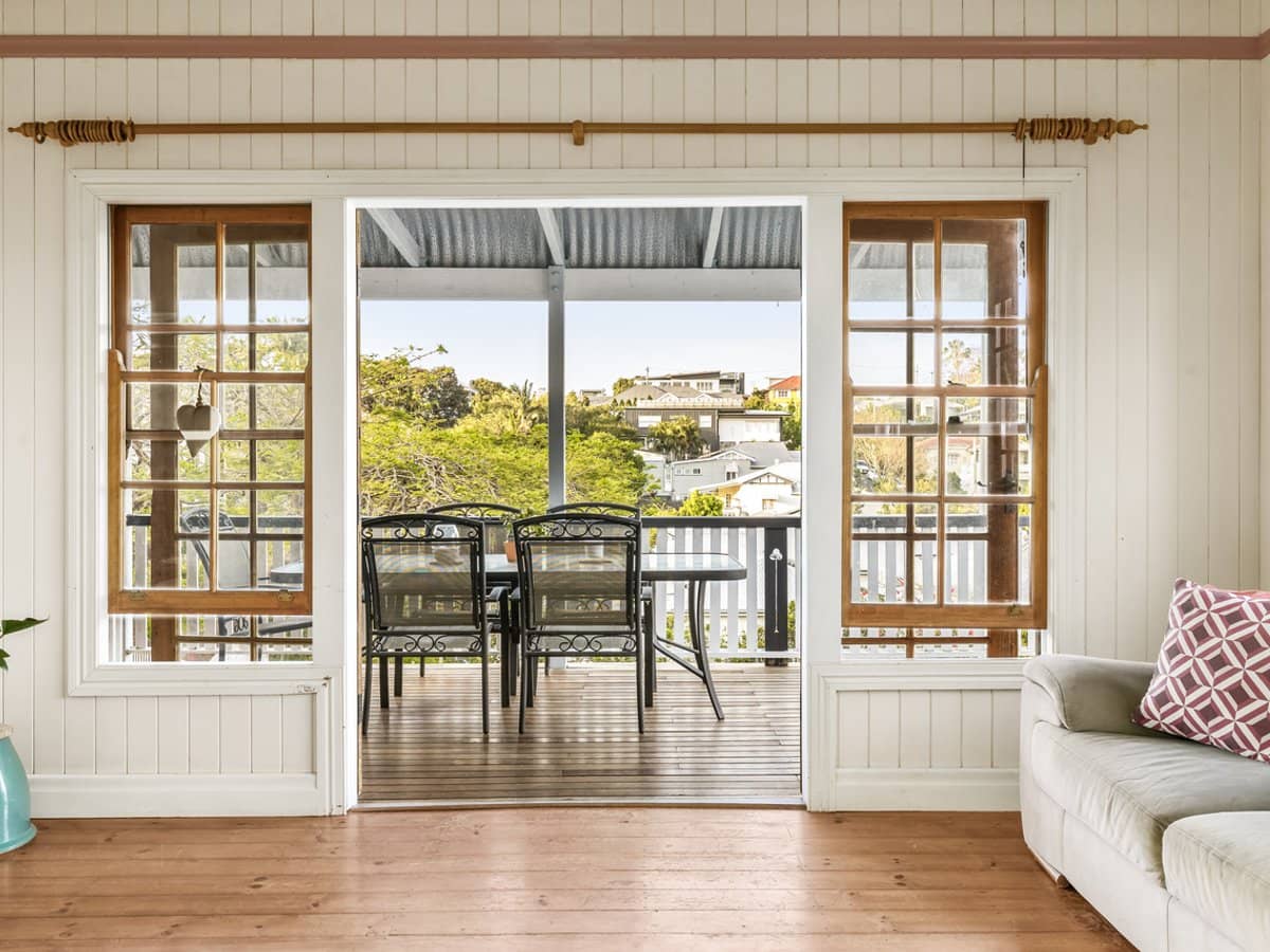 291 Days Road, GRANGE - Thumbnail 1