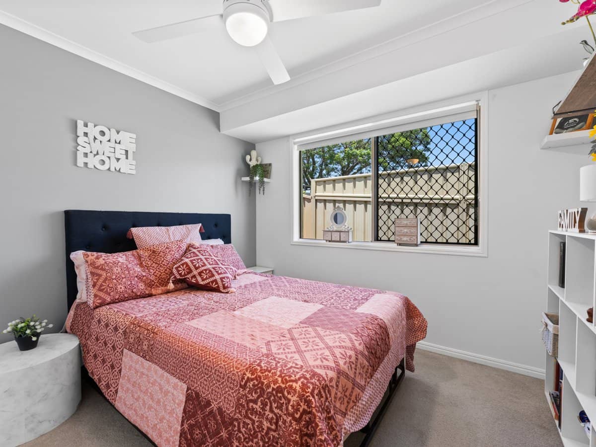 9 Cresthaven Drive, MORAYFIELD - Thumbnail 13