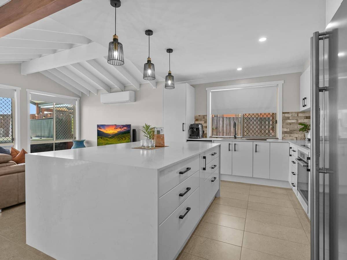 13 Ironbark Street, ELANORA - Thumbnail 6