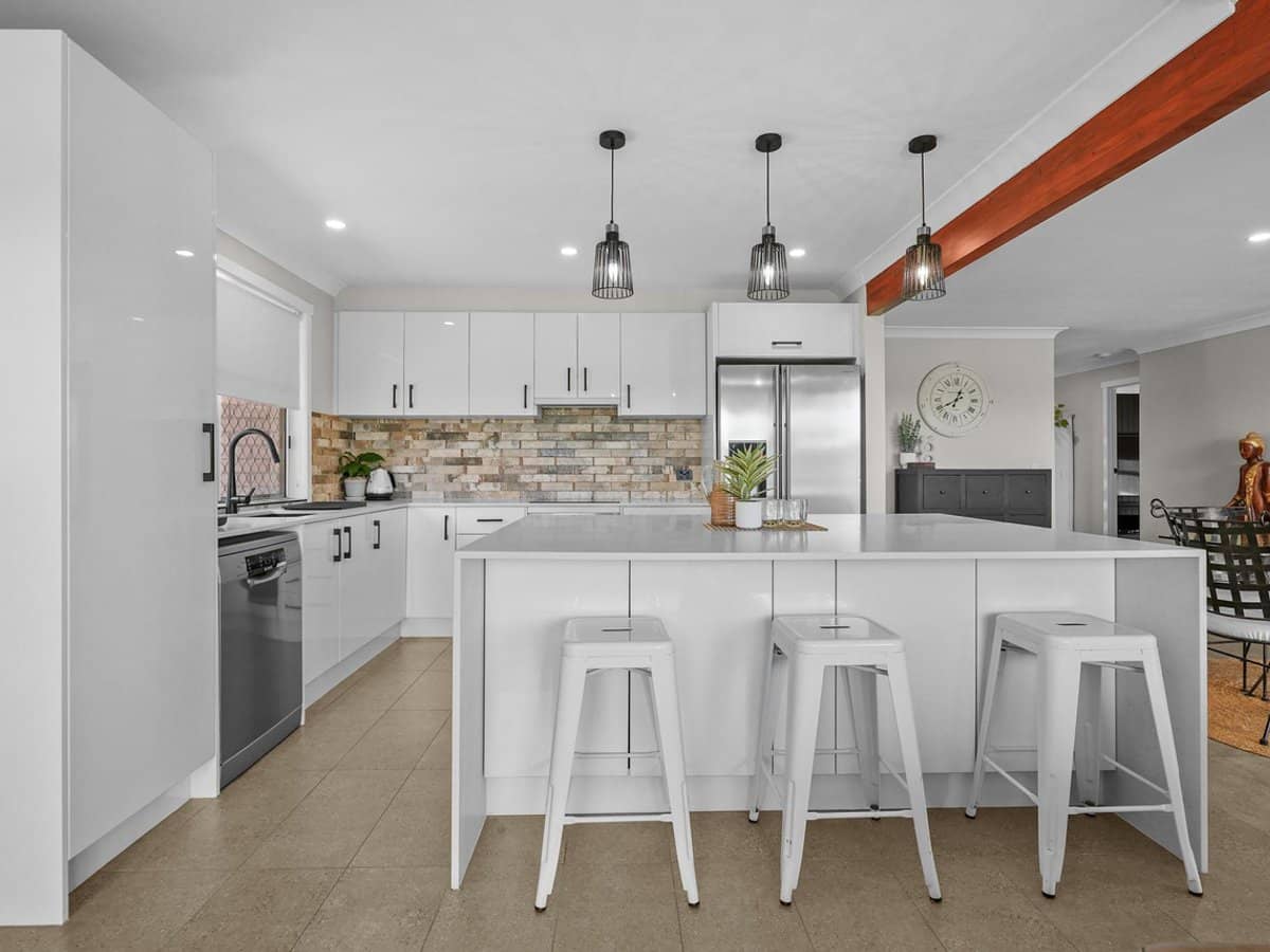 13 Ironbark Street, ELANORA - Thumbnail 7