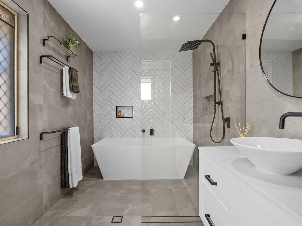 13 Ironbark Street, ELANORA - Thumbnail 18